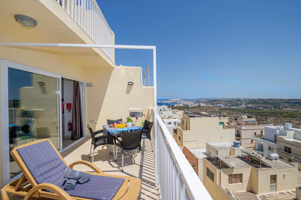Summer Breeze Apartment With Terrace With Panoramic Views - By Getawaysmalta Mellieha Exterior photo