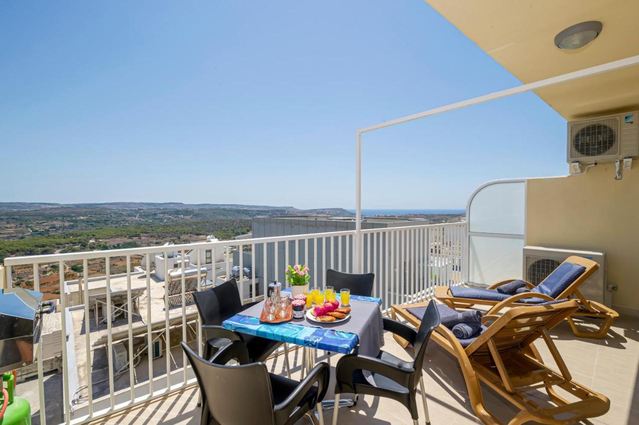 Summer Breeze Apartment With Terrace With Panoramic Views - By Getawaysmalta Mellieha Exterior photo