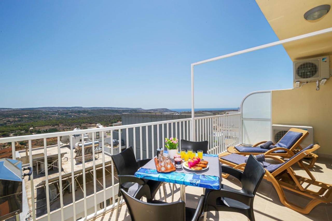 Summer Breeze Apartment With Terrace With Panoramic Views - By Getawaysmalta Mellieha Exterior photo