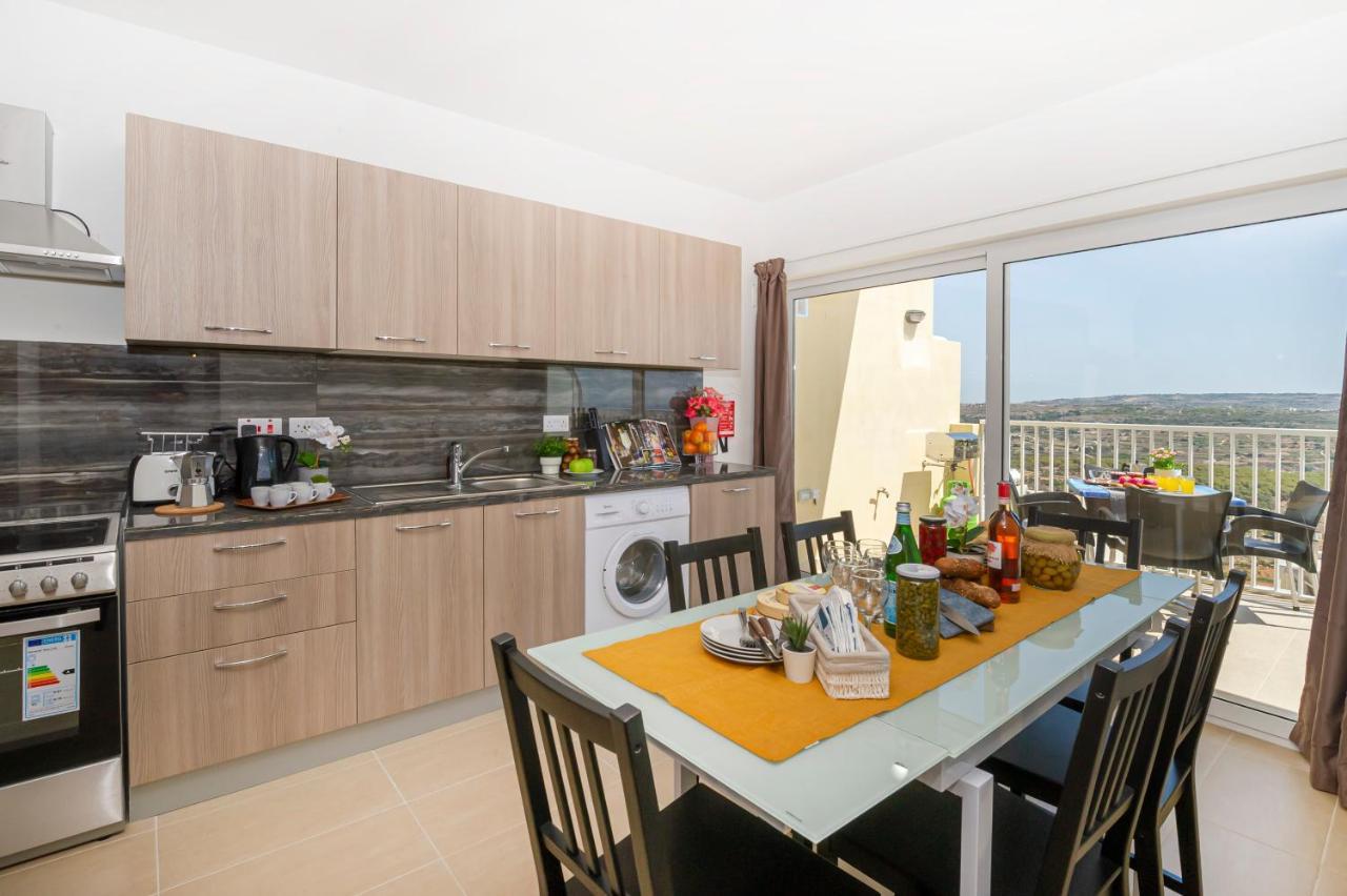 Summer Breeze Apartment With Terrace With Panoramic Views - By Getawaysmalta Mellieha Exterior photo
