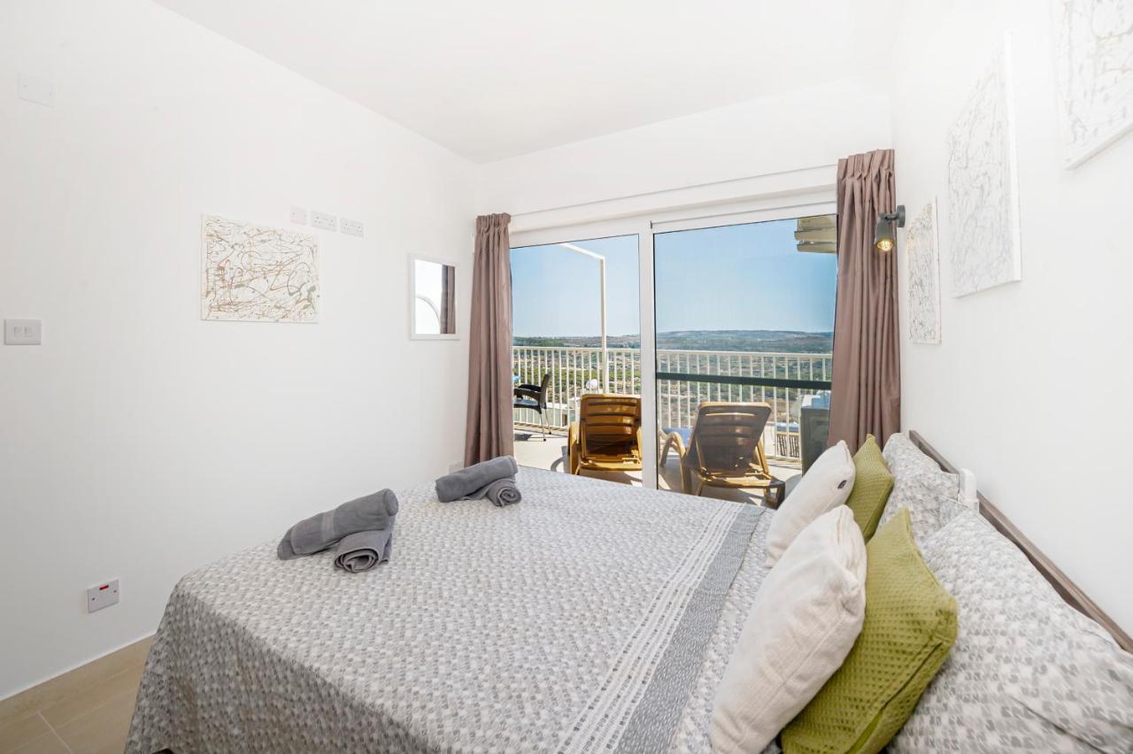 Summer Breeze Apartment With Terrace With Panoramic Views - By Getawaysmalta Mellieha Exterior photo